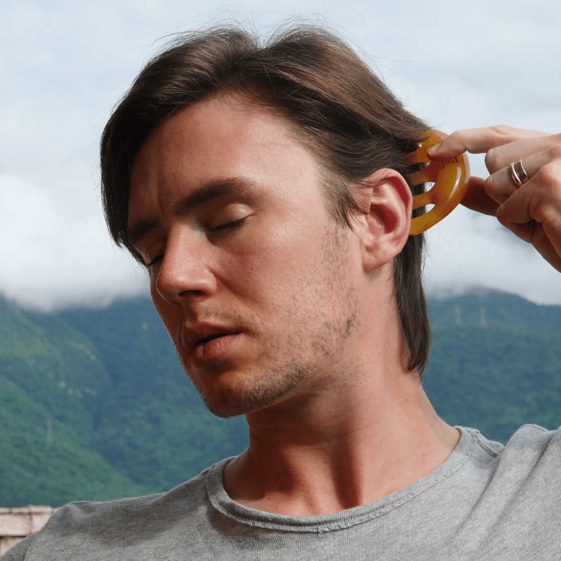 INVG Resin Scalp Massage Comb | Acupressure Head Massager