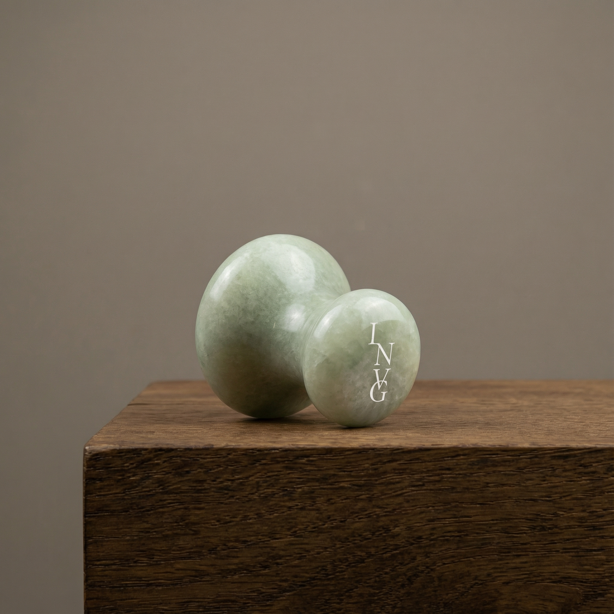 Pierre Champignon INVG — Outil de massage par acupression